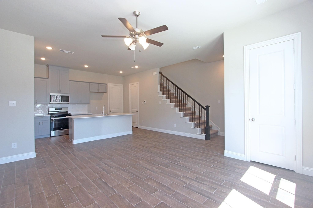 4255 Shavano Drive - Photo 7