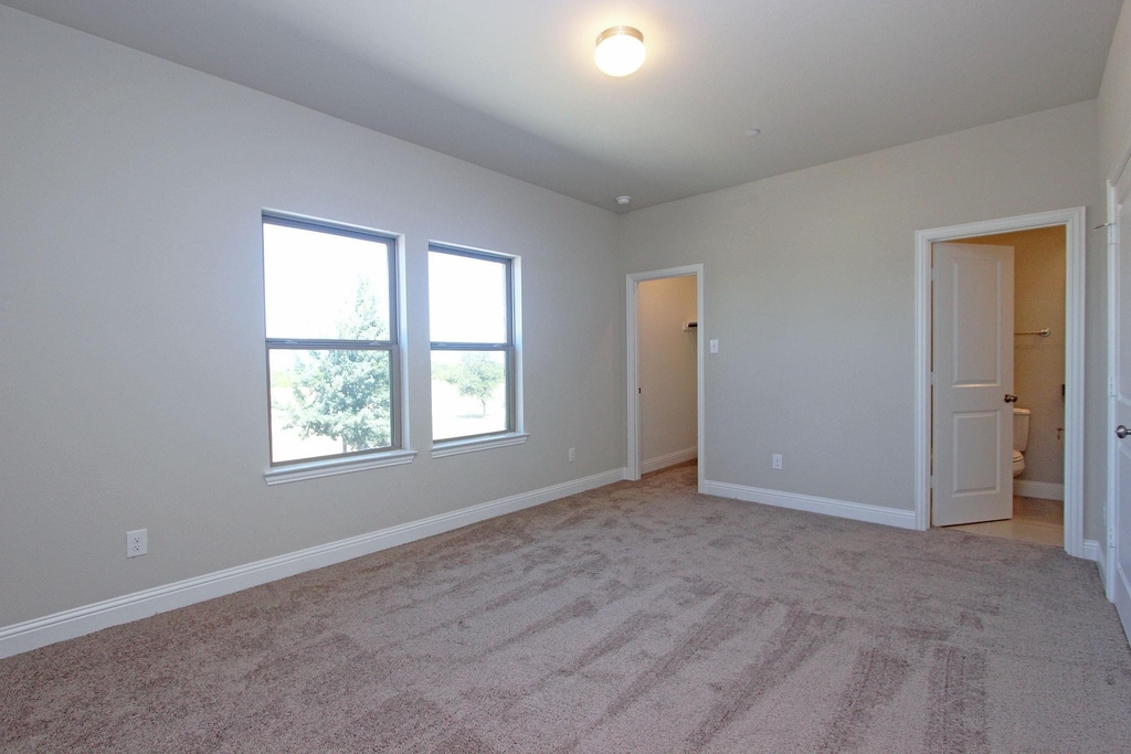 4255 Shavano Drive - Photo 13