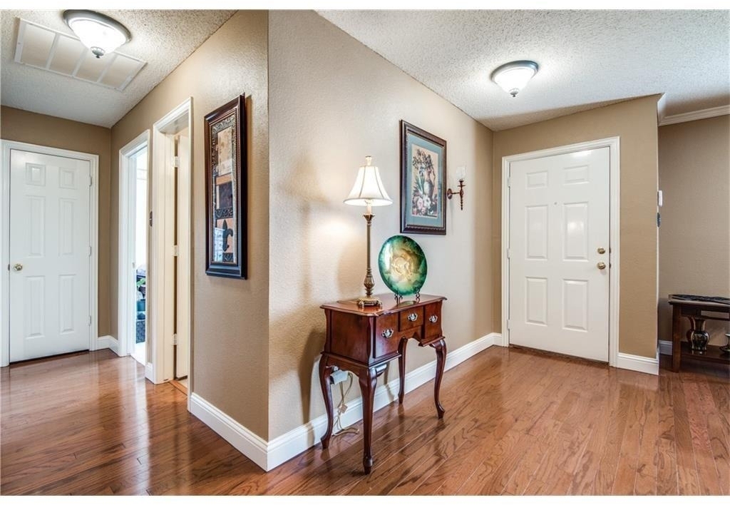 5116 Boxwood Lane - Photo 1