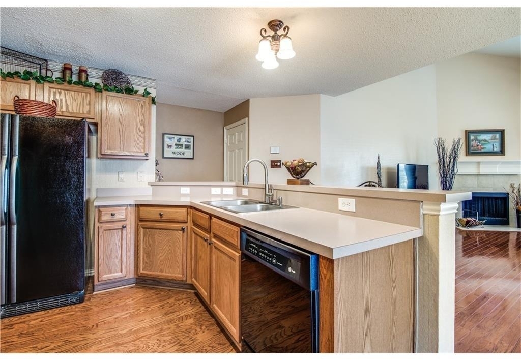 5116 Boxwood Lane - Photo 3