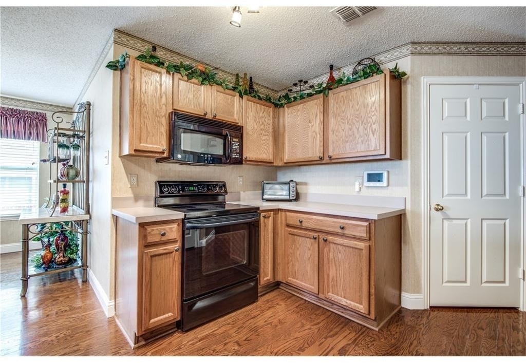 5116 Boxwood Lane - Photo 4
