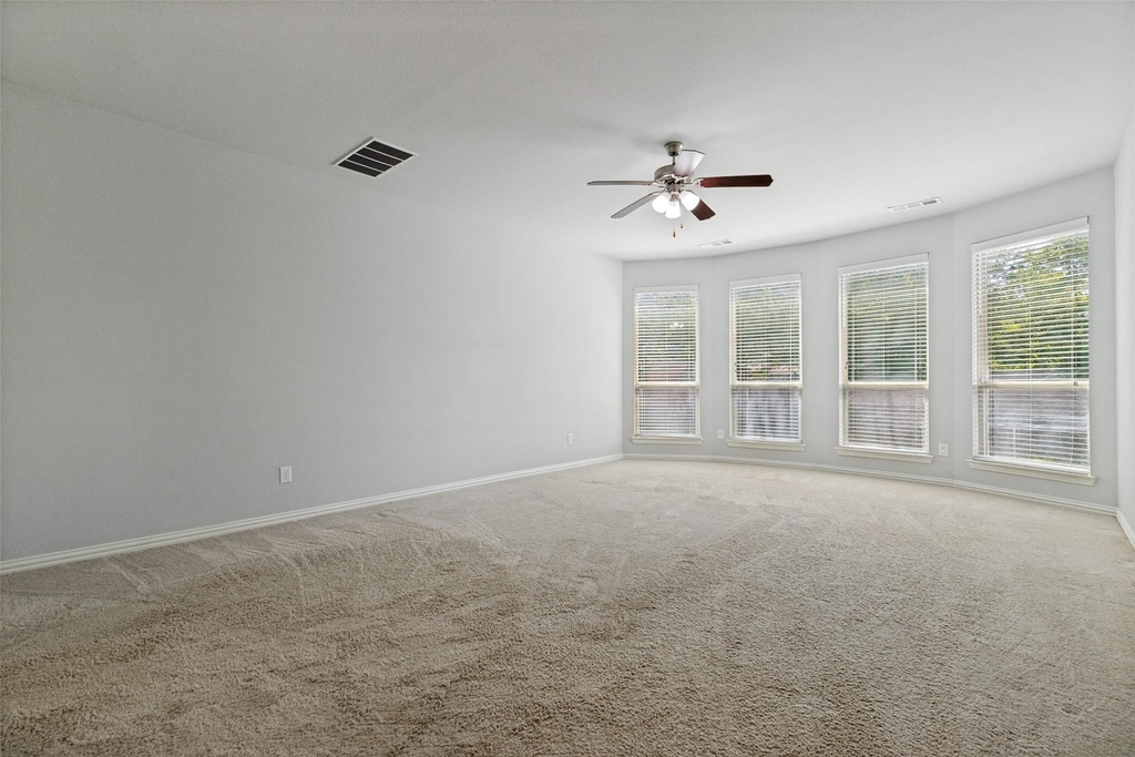 5425 Datewood Lane - Photo 6