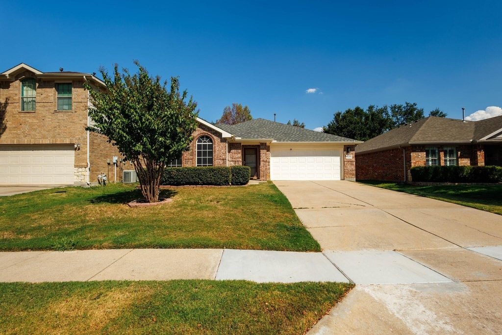 5408 Shepherd Place - Photo 0