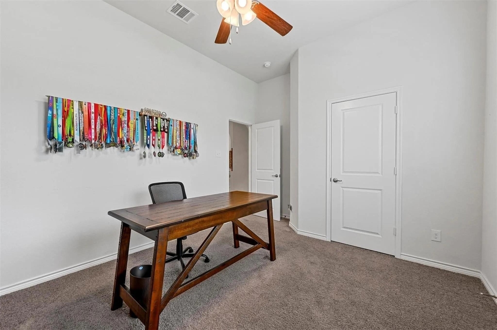 602 Brock Drive - Photo 4