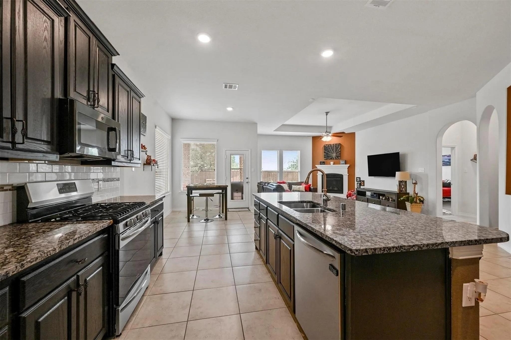602 Brock Drive - Photo 9