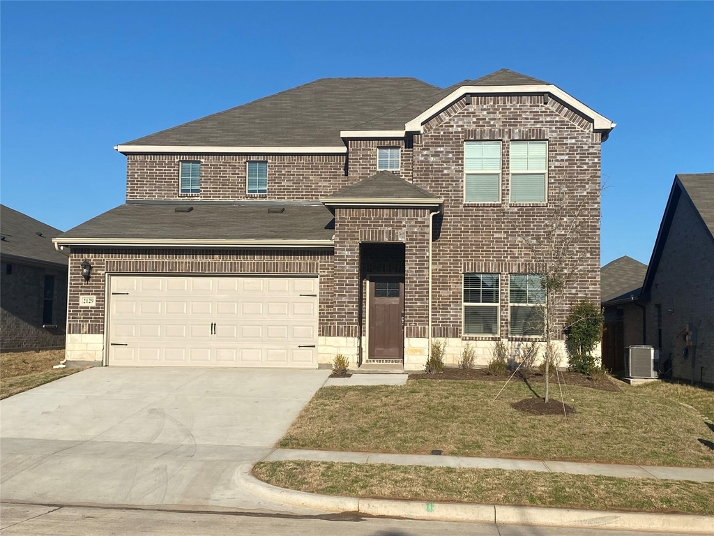 2129 Mustang Way - Photo 0