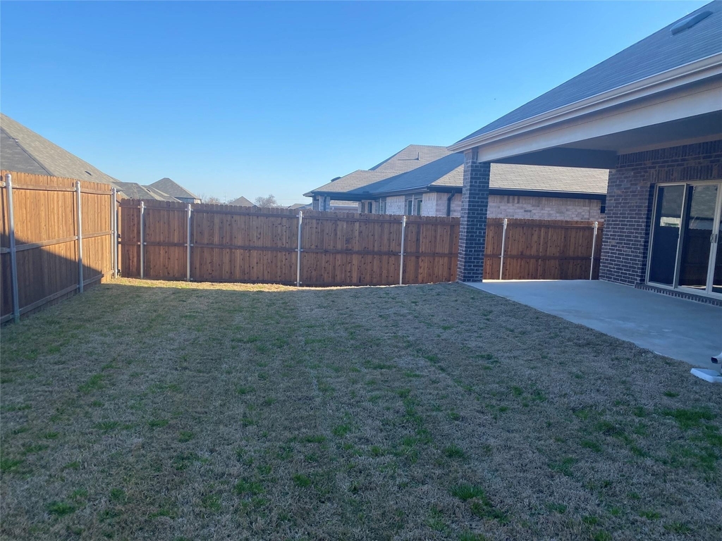2129 Mustang Way - Photo 38