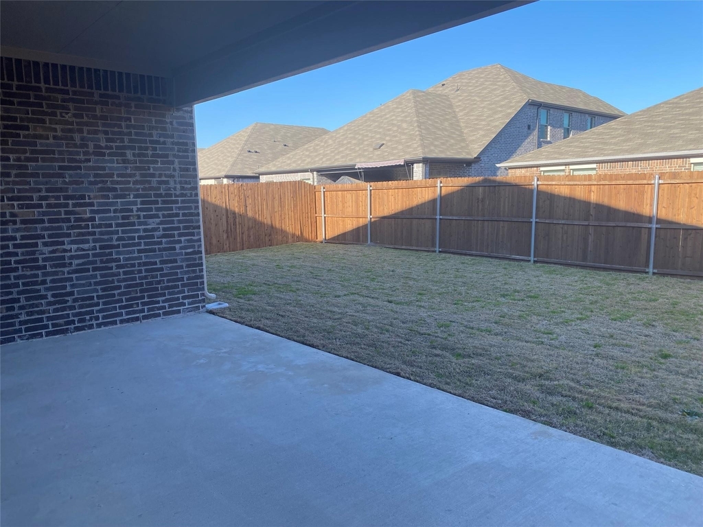 2129 Mustang Way - Photo 39