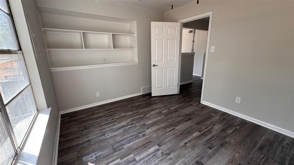 1247 Seminole Drive - Photo 4