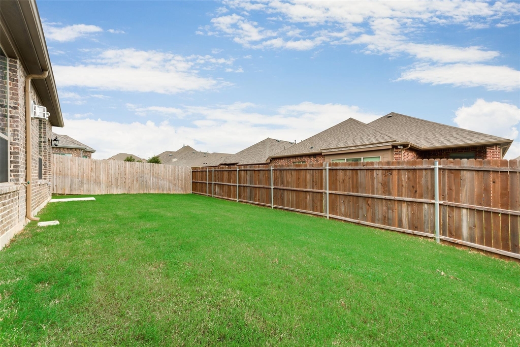 8512 Meadow Sweet Lane - Photo 19