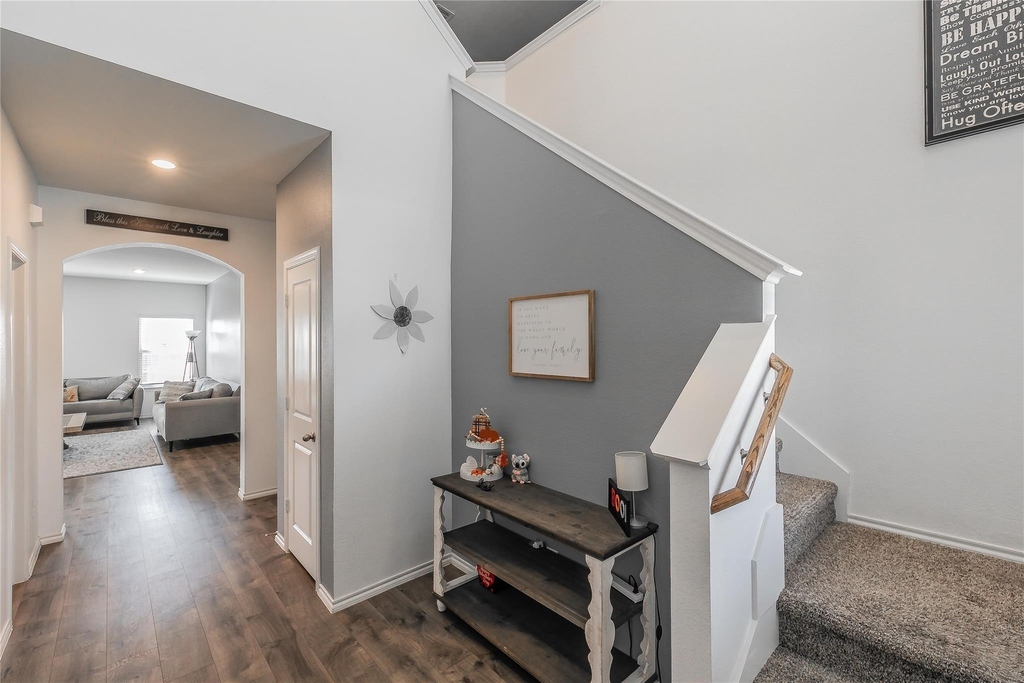 2405 Lupton Street - Photo 5