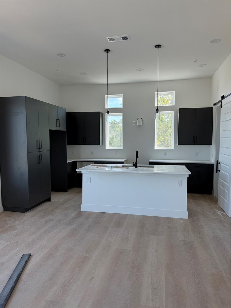 2204 Lovedale Avenue - Photo 5