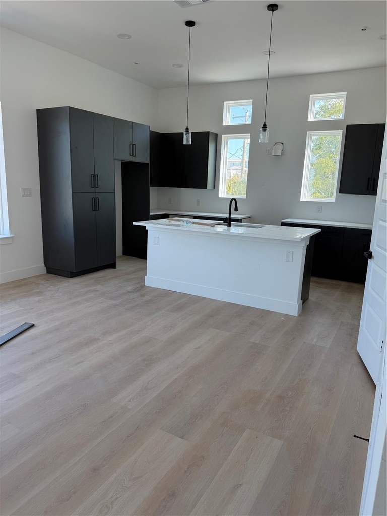 2204 Lovedale Avenue - Photo 6