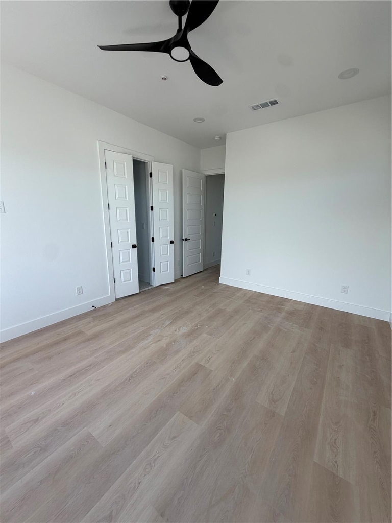2204 Lovedale Avenue - Photo 14
