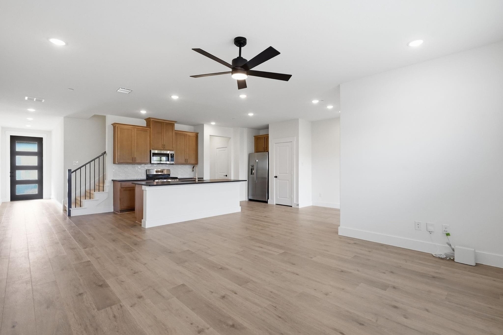 8852 Enclave Way - Photo 9