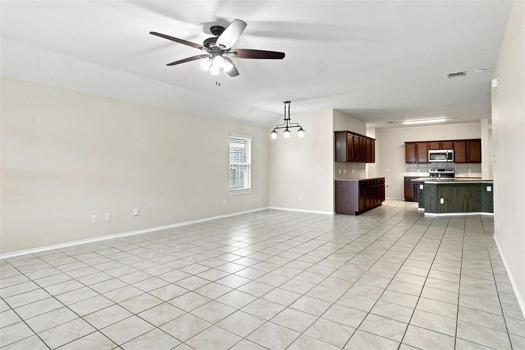 1060 Sadie Street - Photo 7