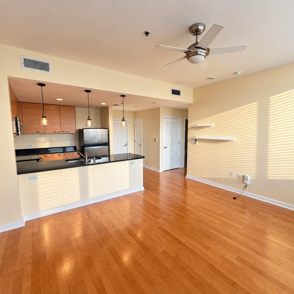 1200 Main Street - Photo 5