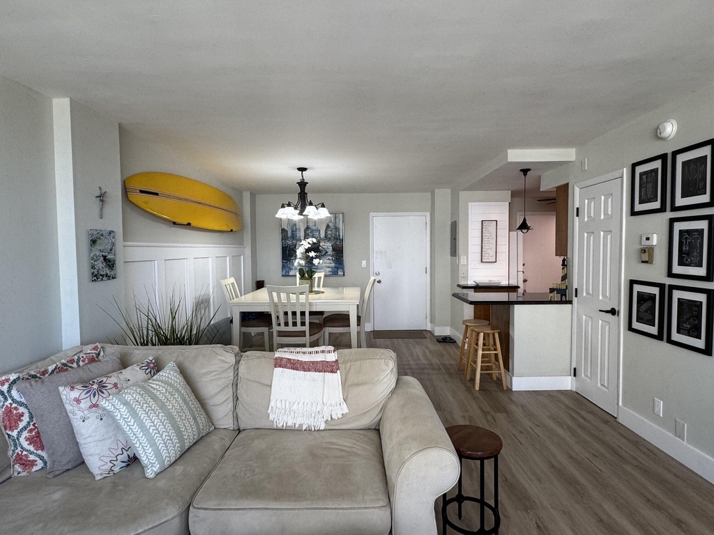 305 N Pompano Beach Boulevard - Photo 9