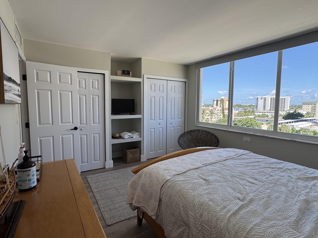 305 N Pompano Beach Boulevard - Photo 17