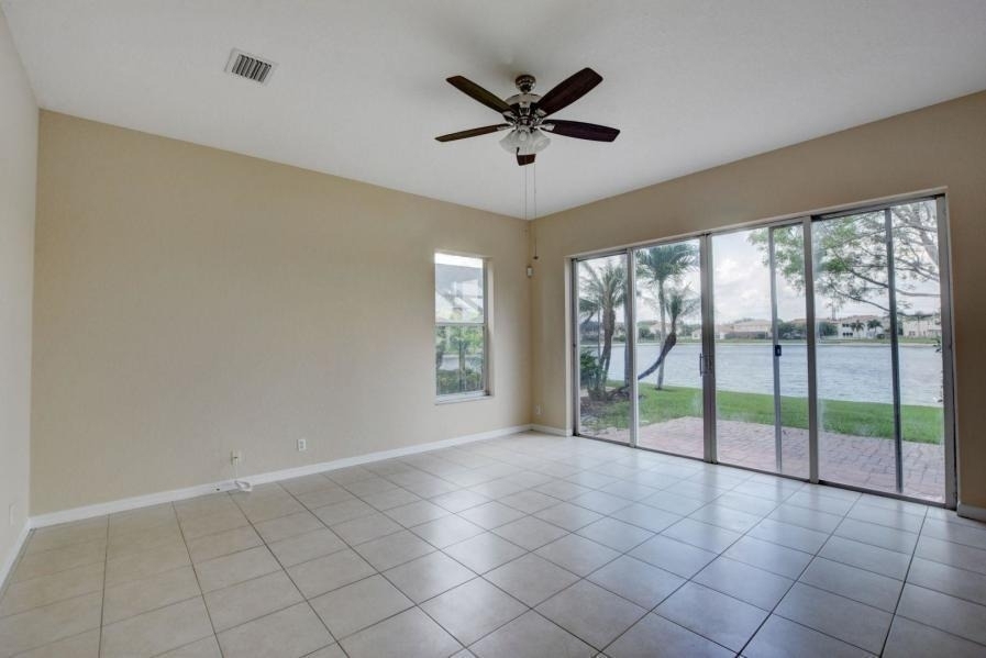 1388 Beacon Circle - Photo 28