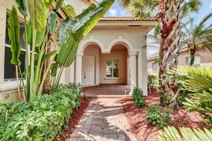 1388 Beacon Circle - Photo 17