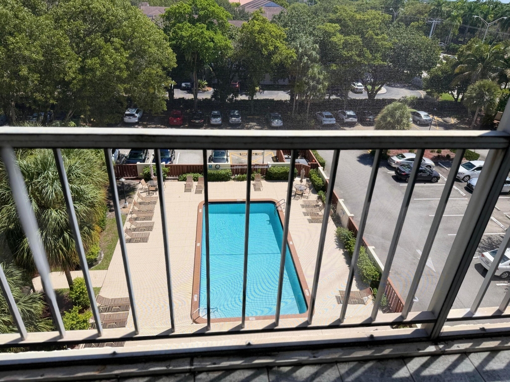 10777 W Sample Road - Photo 15
