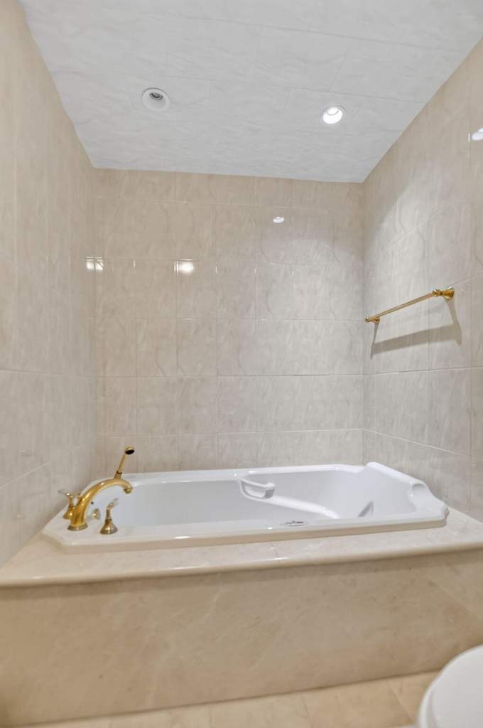7756 La Mirada Drive - Photo 37
