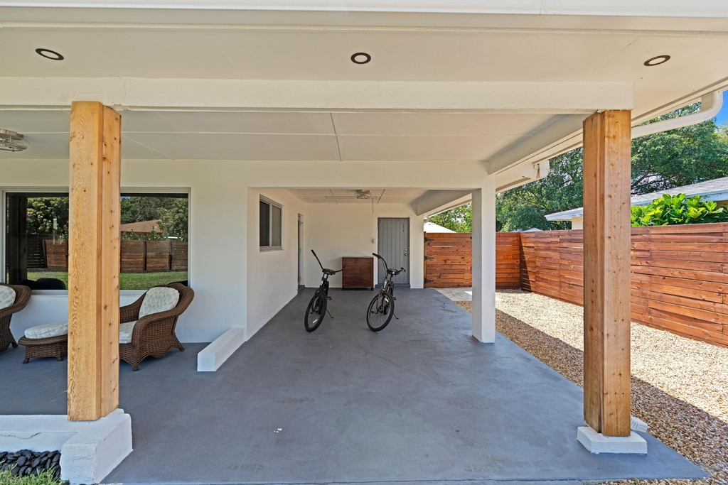 918 Se 3rd Avenue - Photo 3