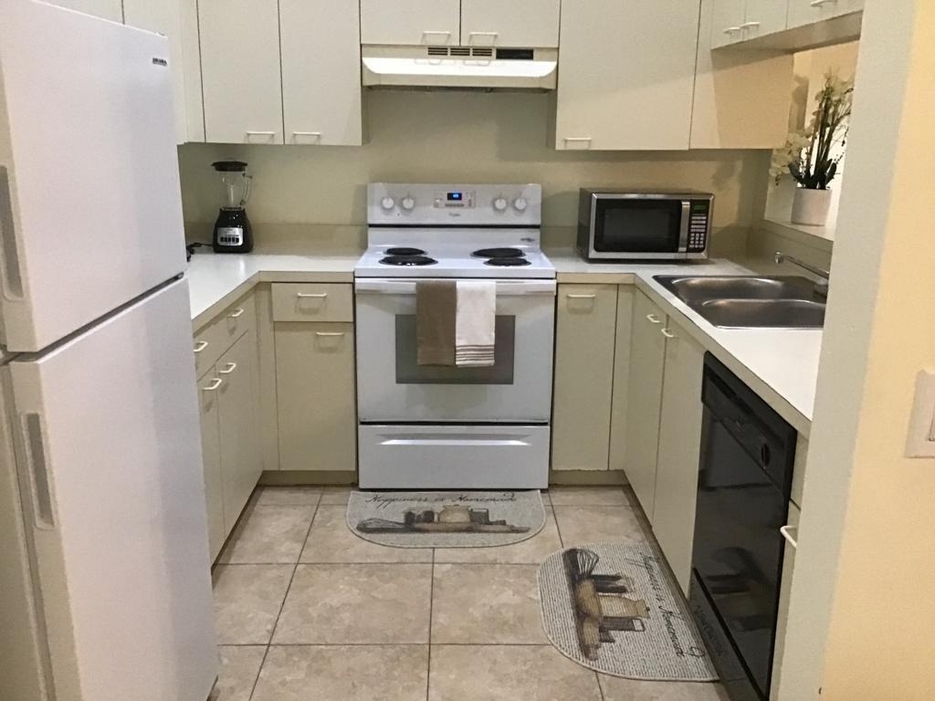 13825 Yarmouth Drive - Photo 4