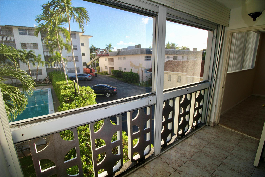 211 Ne 8th Avenue - Photo 8