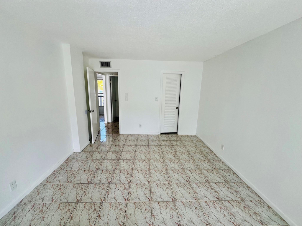211 Ne 8th Avenue - Photo 5