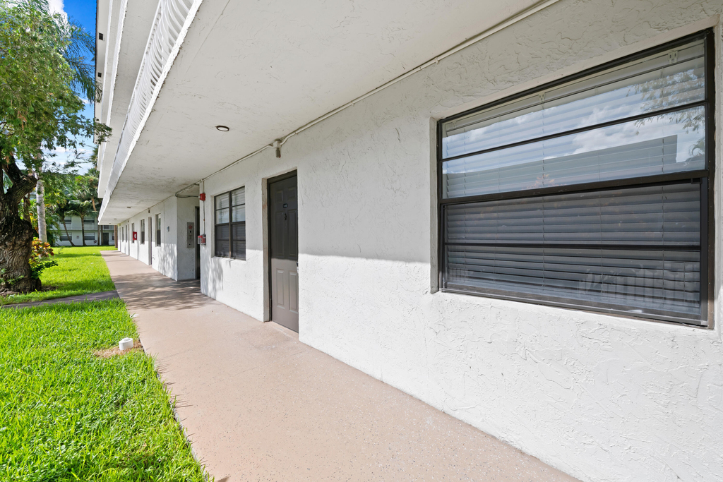 500 Ne 2nd Street - Photo 2