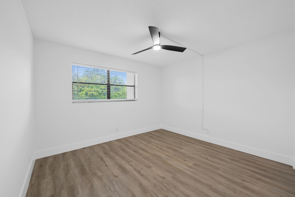 500 Ne 2nd Street - Photo 14