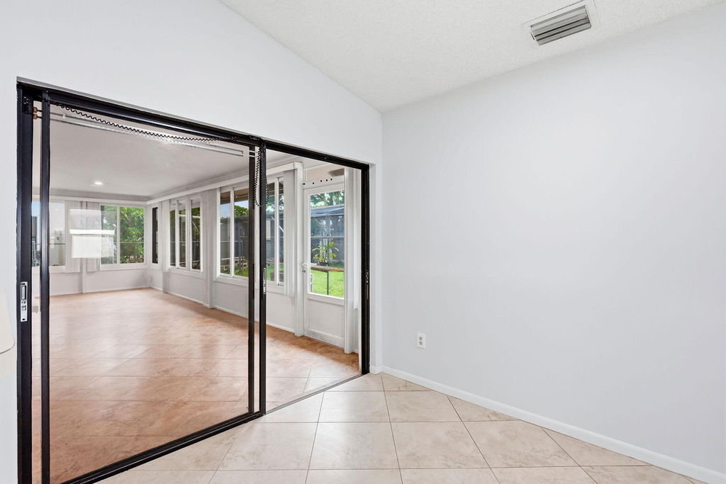 2171 Nw 76th Avenue - Photo 17