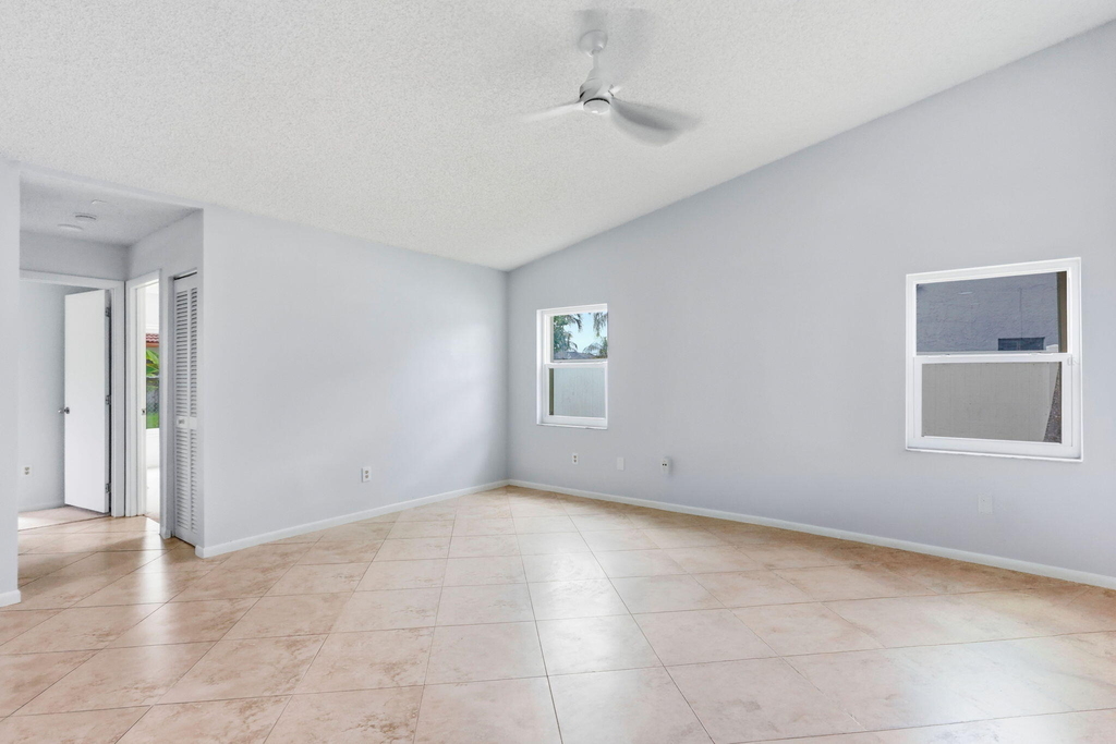 2171 Nw 76th Avenue - Photo 25