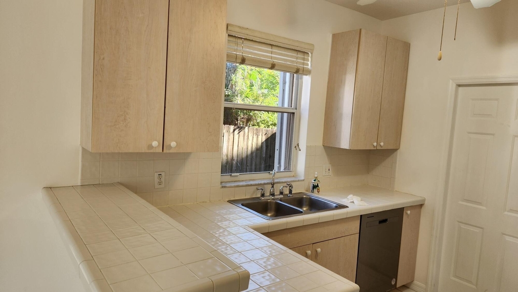 271 Live Oak Lane - Photo 7