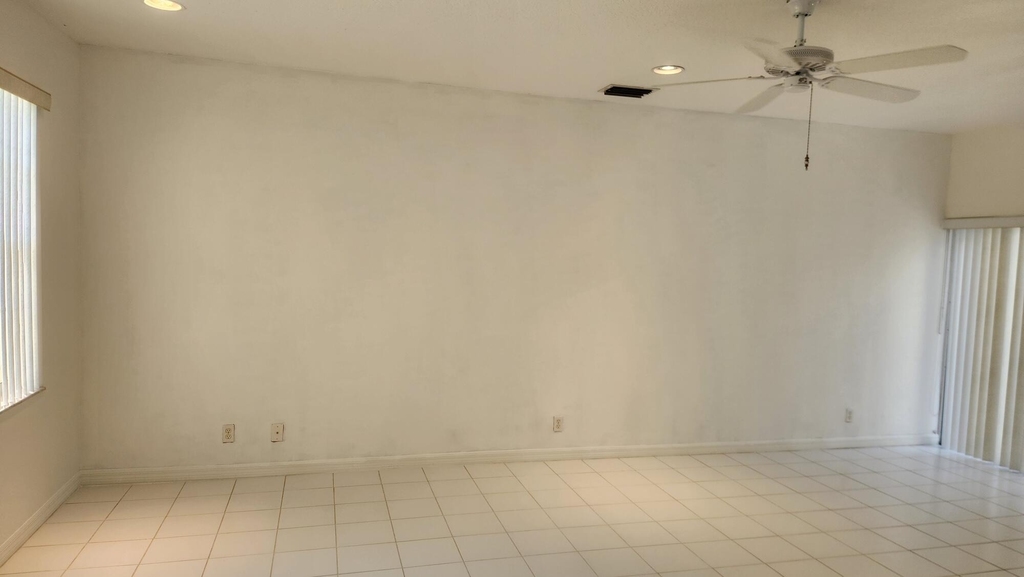 271 Live Oak Lane - Photo 3