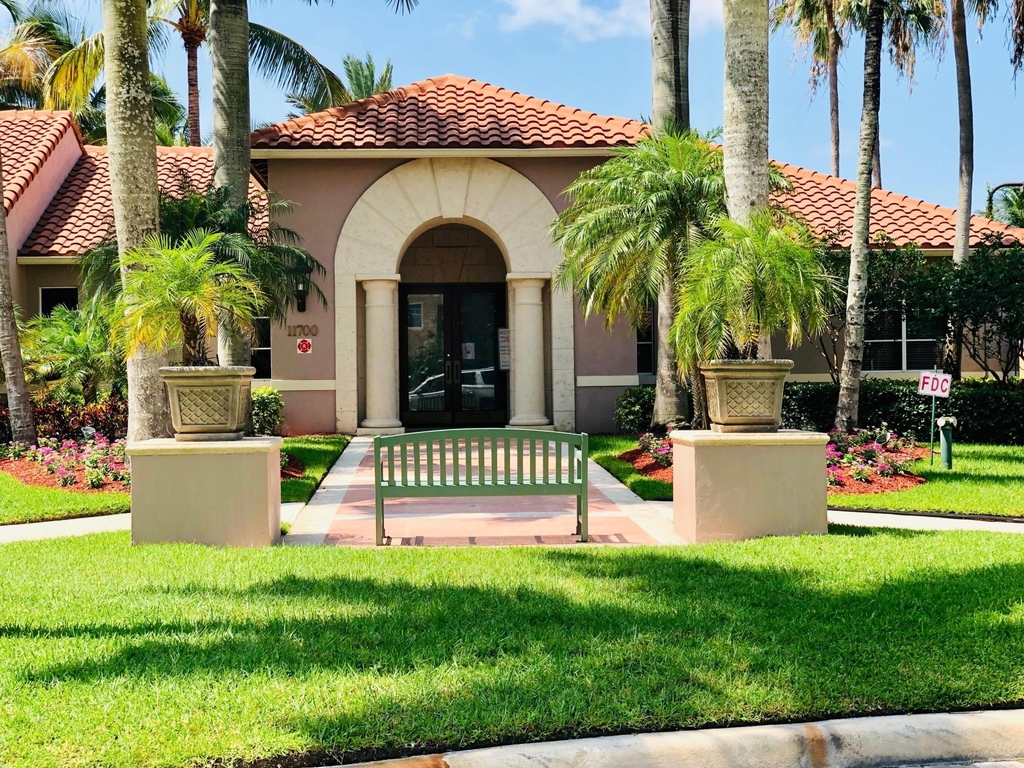 11750 St Andrews Place - Photo 1