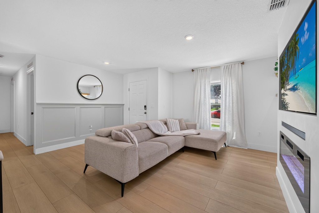 1051 Sw Becker Road - Photo 5