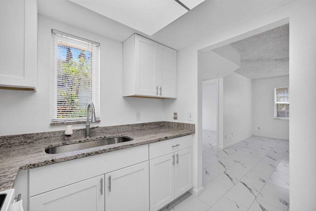 1628 Se Green Acres Circle - Photo 13
