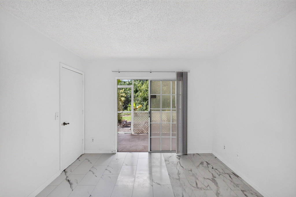 1628 Se Green Acres Circle - Photo 19