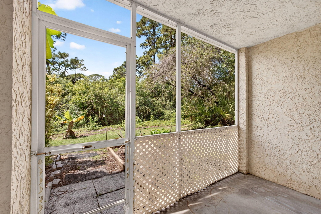 1628 Se Green Acres Circle - Photo 26