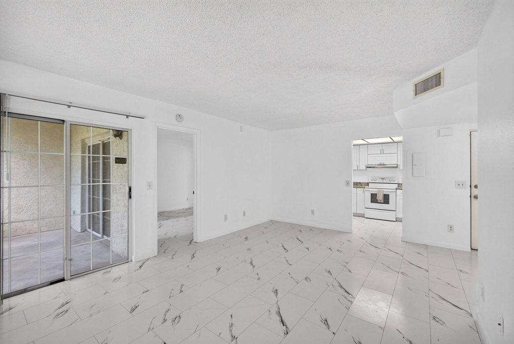 1628 Se Green Acres Circle - Photo 10
