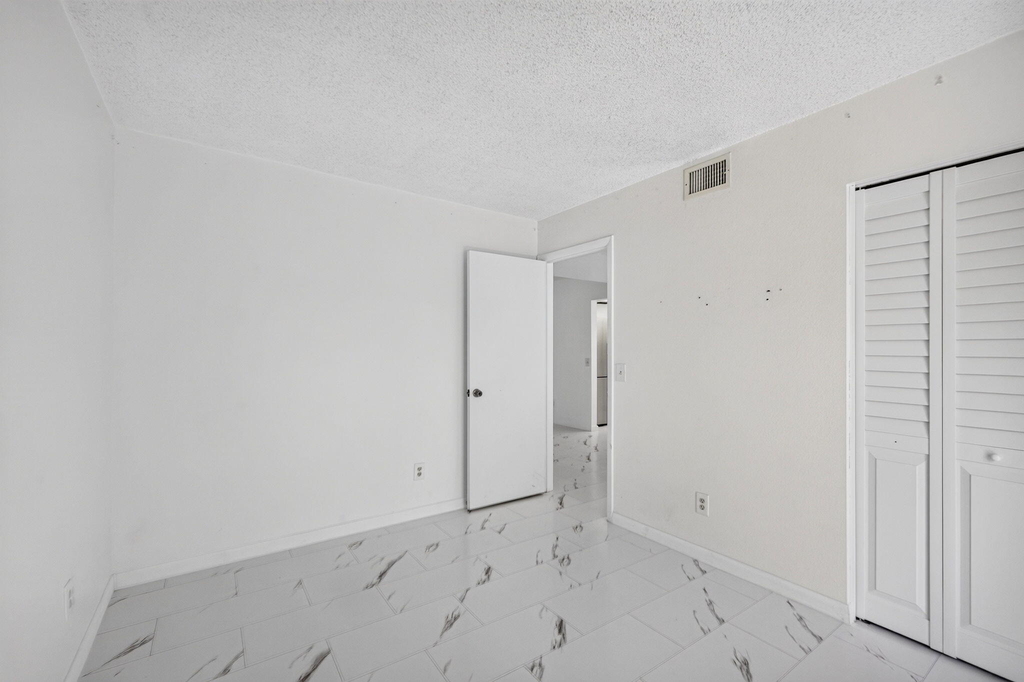 1628 Se Green Acres Circle - Photo 31