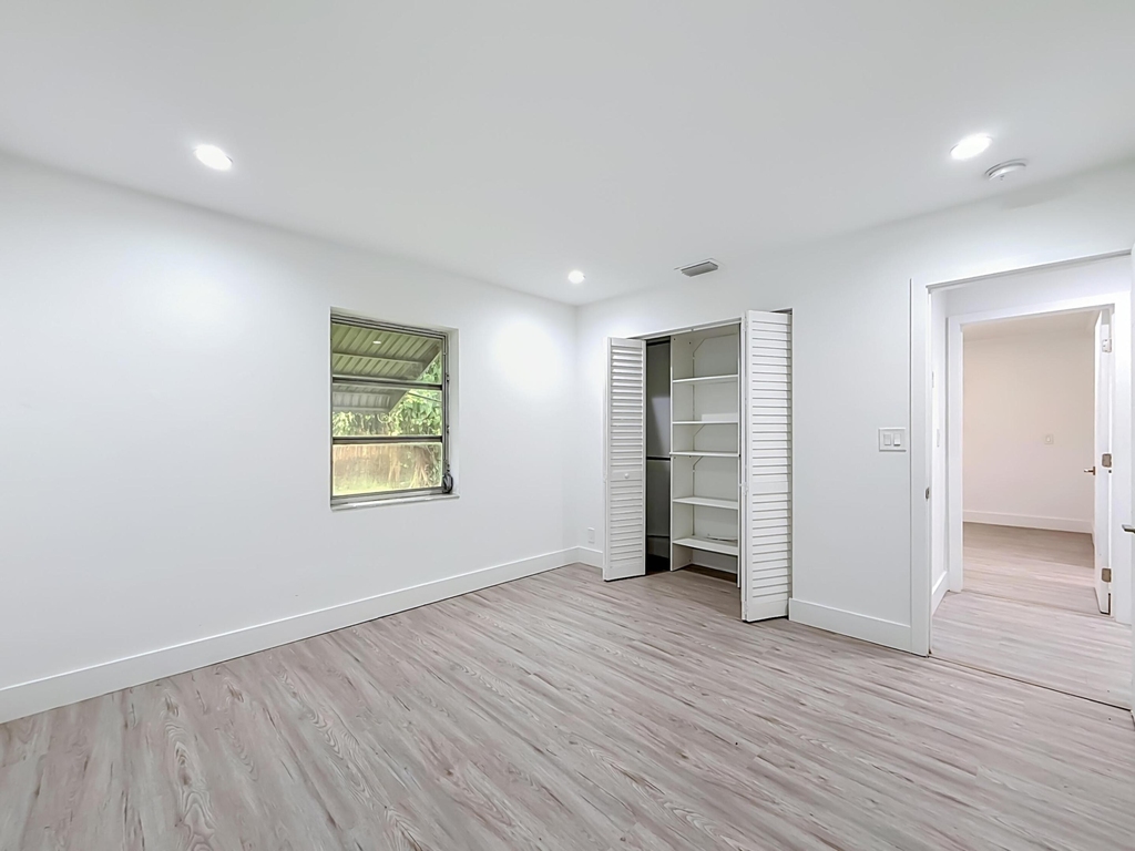 1110 Sw 31st Street - Photo 14