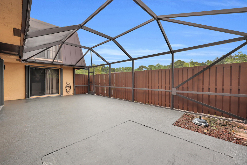 5857 Se Windsong Lane - Photo 4