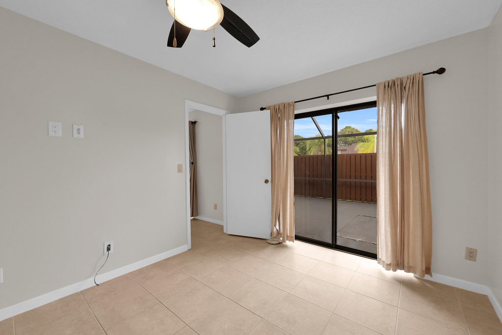 5857 Se Windsong Lane - Photo 22