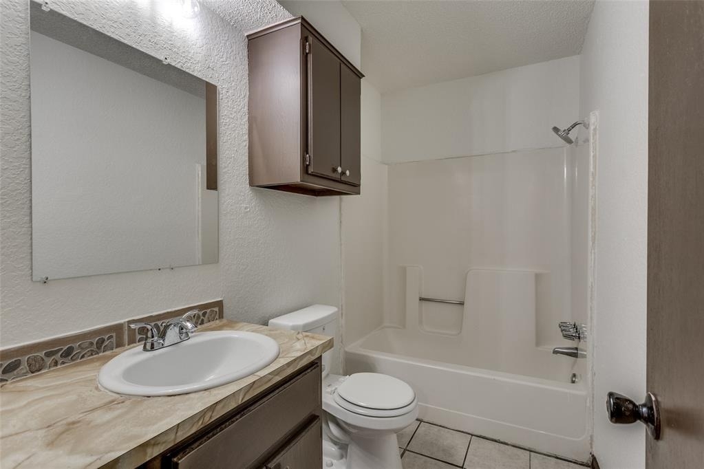 2210 30th Street - Photo 14