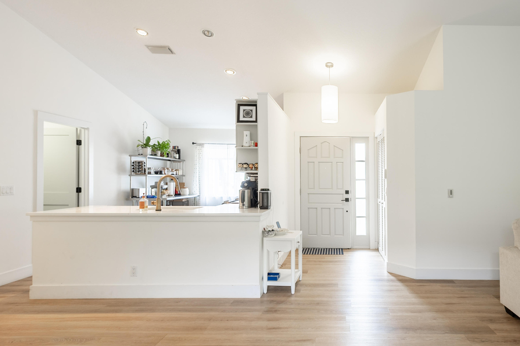 73 Admirals Court - Photo 5