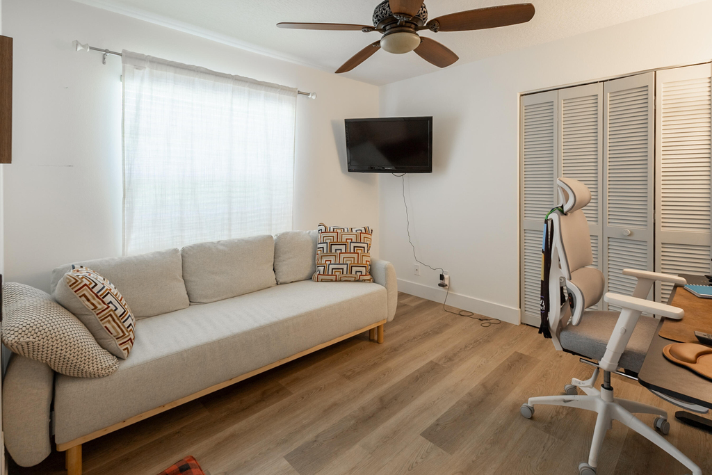 73 Admirals Court - Photo 10